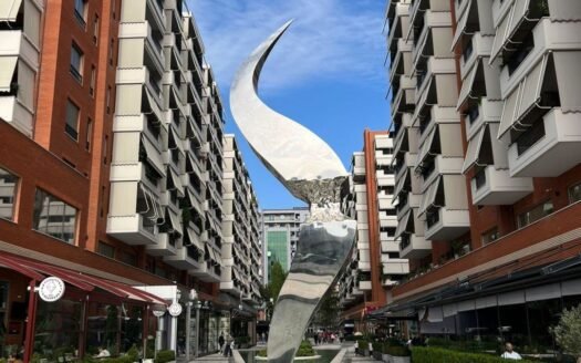 Apartament 3+1, Rruga e Kavajes, Tiranë, Në Shitje