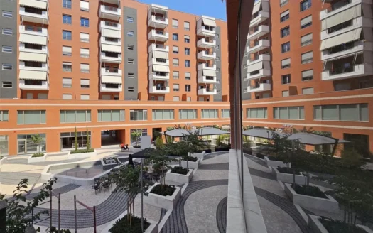 Apartament 3+1, Rruga e Kavajes, Tiranë, Në Shitje